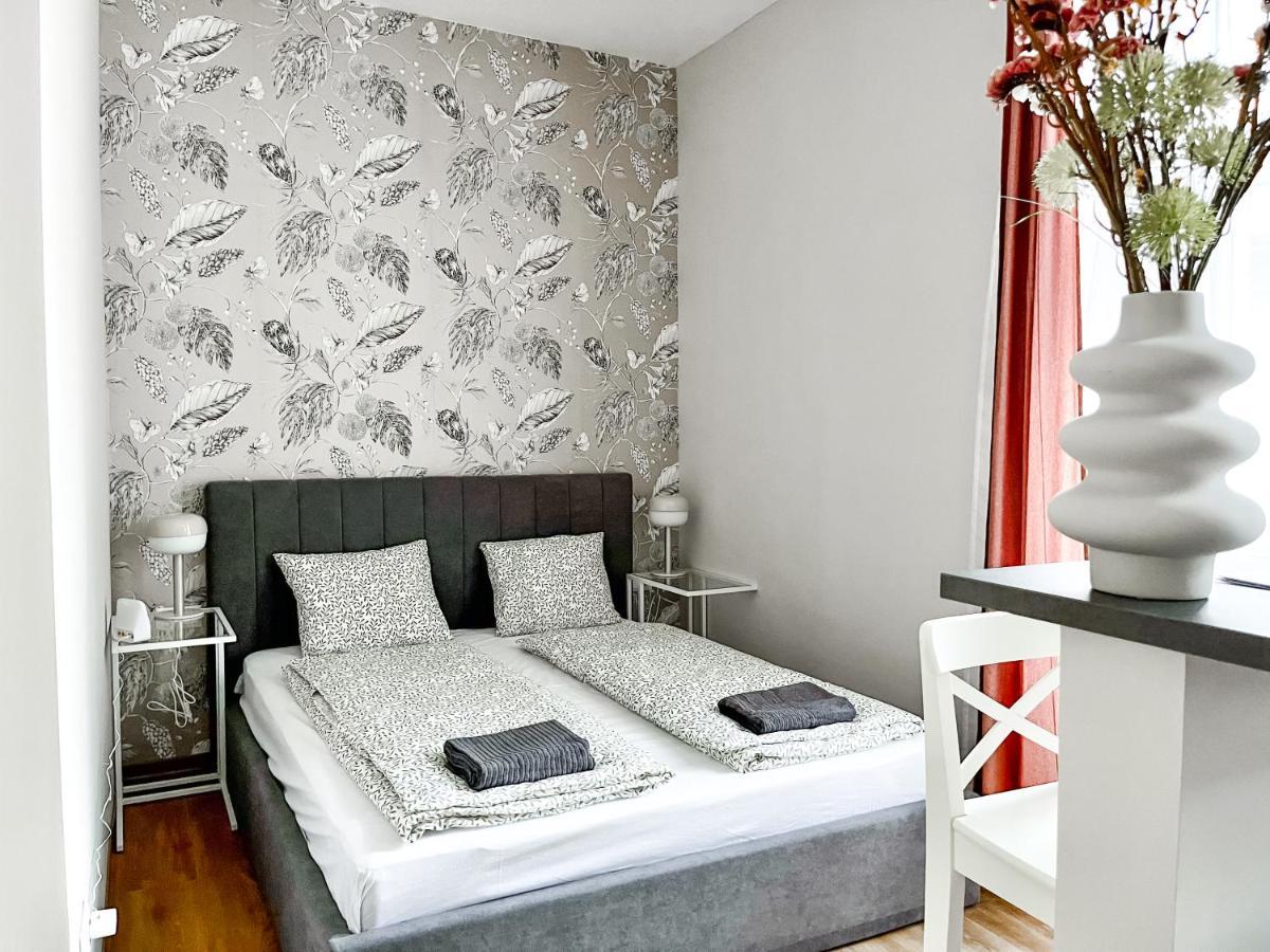 T32 Central Modern Suites Budapest Exterior foto